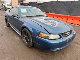 2000 Ford Mustang