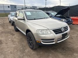 2006 VOLKSWAGEN Touareg