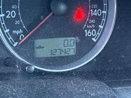 2005 VOLKSWAGEN Passat