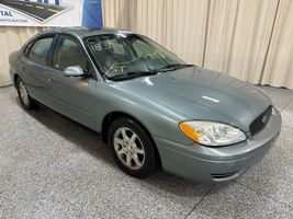 2006 Ford Taurus