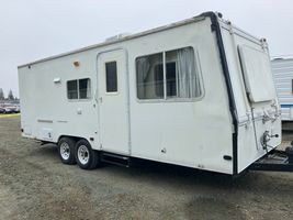 2002 COLEMAN TRAVEL TRAILER