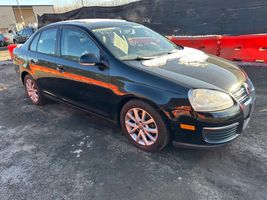 2010 VOLKSWAGEN JETTA