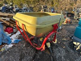  KUBOTA VS400 SPREADER 