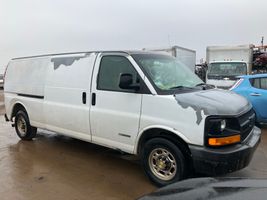 2005 Chevrolet G2500 Vans