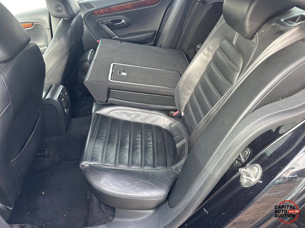 2010 VOLKSWAGEN CC 8