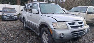 2003 Mitsubishi Montero