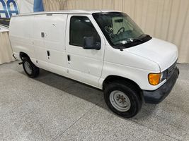 2006 Ford E350 VANS