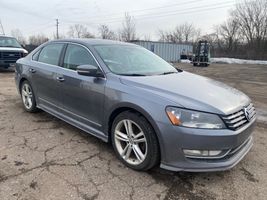2015 VOLKSWAGEN Passat
