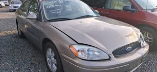 2004 Ford Taurus