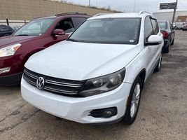 2013 VOLKSWAGEN Tiguan