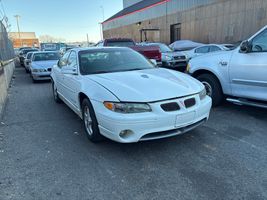 2002 Pontiac GRAND-PRIX