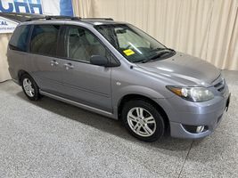 2004 Mazda MPV