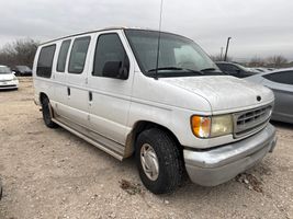 2002 Ford E150 Vans