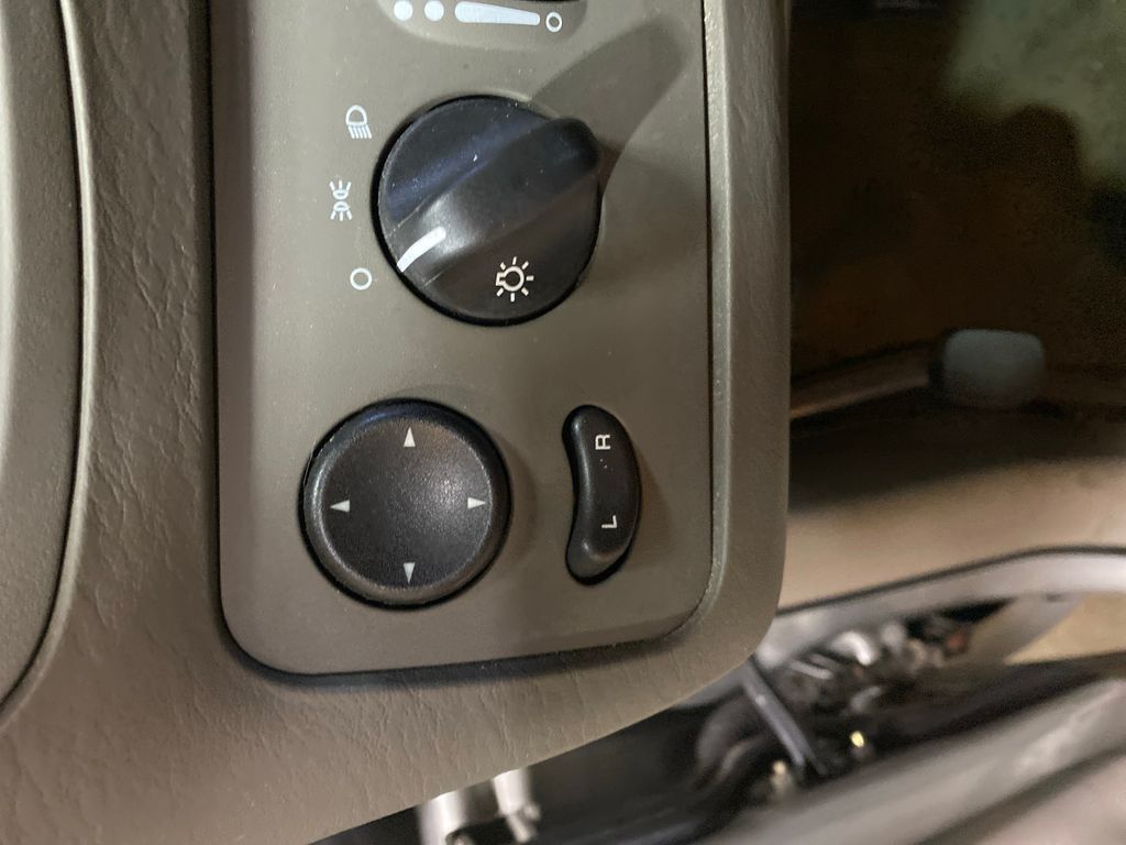 2007 CHRYSLER TOWN & COUNTRY 19