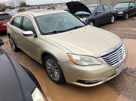 2011 Chrysler 200