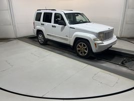 2012 JEEP Liberty