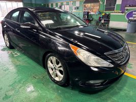 2011 HYUNDAI SONATA LIMITED
