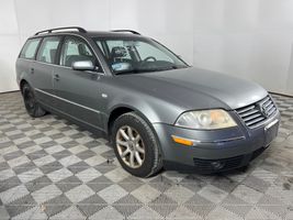 2004 VOLKSWAGEN Passat