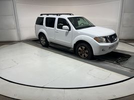 2010 NISSAN Pathfinder