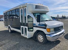 2003 FORD COMMERCIAL VANS E450