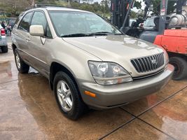 1999 Lexus RX 300
