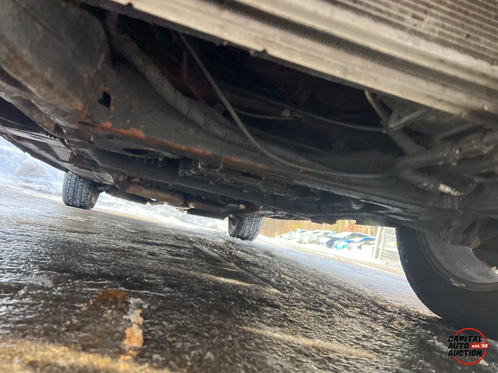 2005 CADILLAC SRX 15