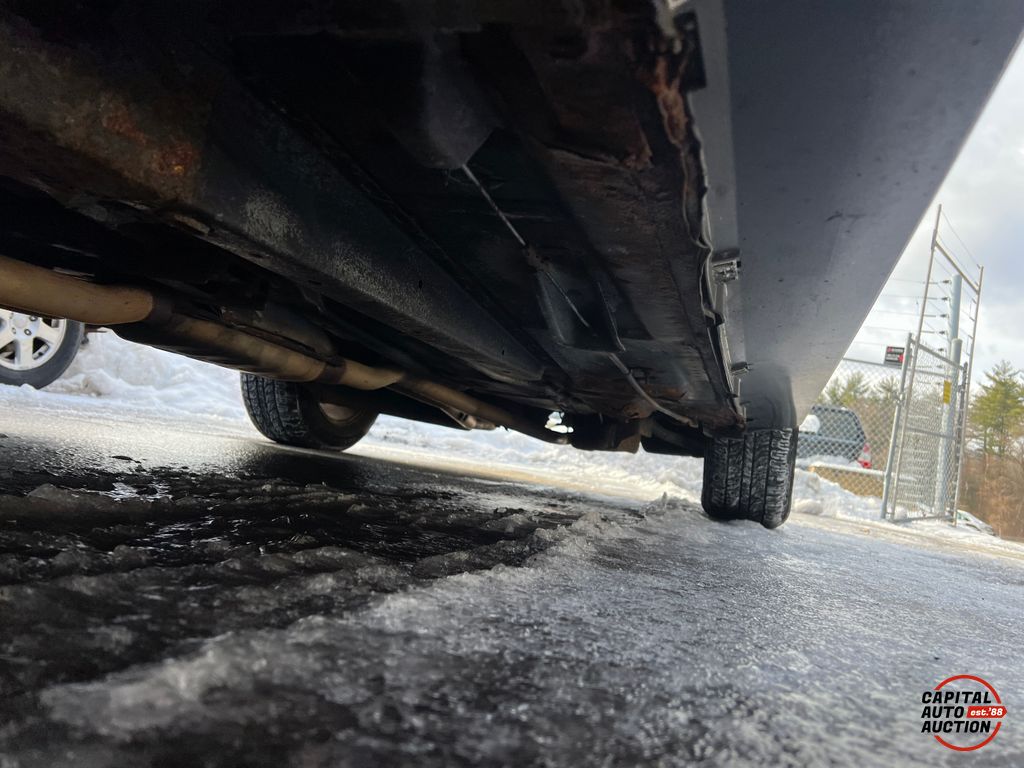 2005 CADILLAC SRX 16