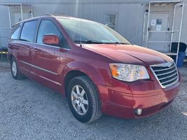 2010 Chrysler Town & Country