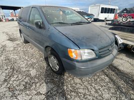 2003 Toyota Sienna