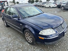 2003 VOLKSWAGEN Passat