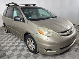 2006 Toyota Sienna