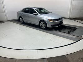 2011 VOLKSWAGEN JETTA