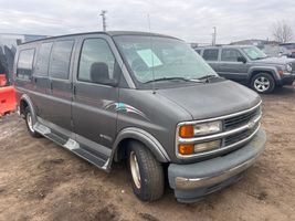 1999 Chevrolet G1500 Vans