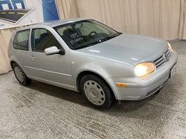 2001 VOLKSWAGEN Golf