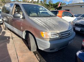 2001 Toyota Sienna
