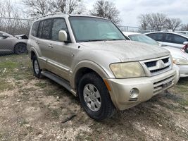 2003 Mitsubishi Montero