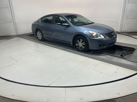 2010 NISSAN Altima