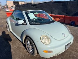 2005 VOLKSWAGEN New Beetle