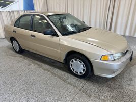 2000 MITSUBISHI MIRAGE