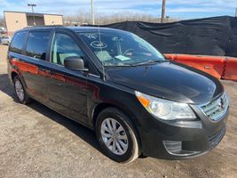 2012 VOLKSWAGEN Routan