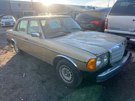 1984 Mercedes-Benz 300 Series