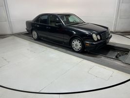 1997 MERCEDES-BENZ E CLASS
