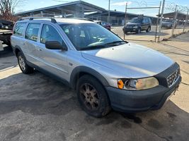 2005 Volvo XC70