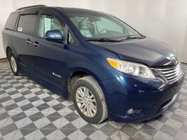 2011 Toyota Sienna