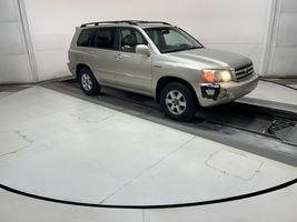 2003 Toyota HIGHLANDER