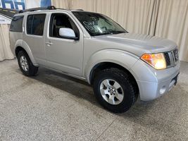 2005 NISSAN Pathfinder