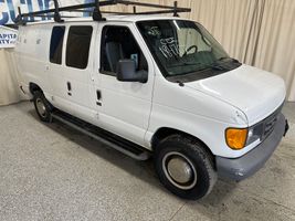 2006 Ford E250 Vans
