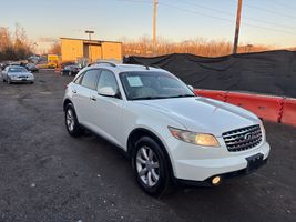 2005 INFINITI FX35