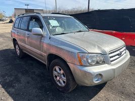 2003 TOYOTA HIGHLANDER 