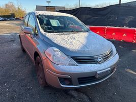 2011 NISSAN Versa